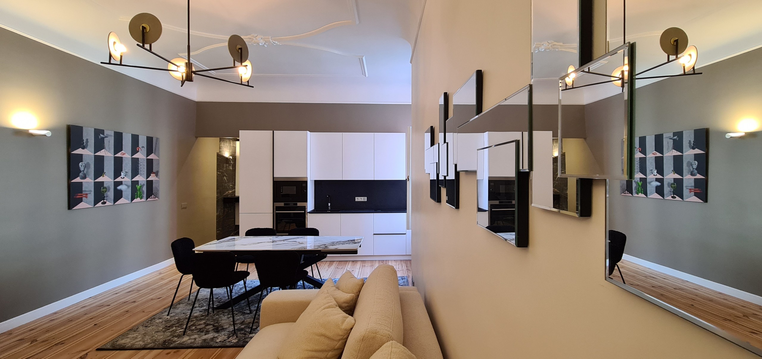 luxuriös sanierte 2 Zimmer-Wohnung in Tiergarten