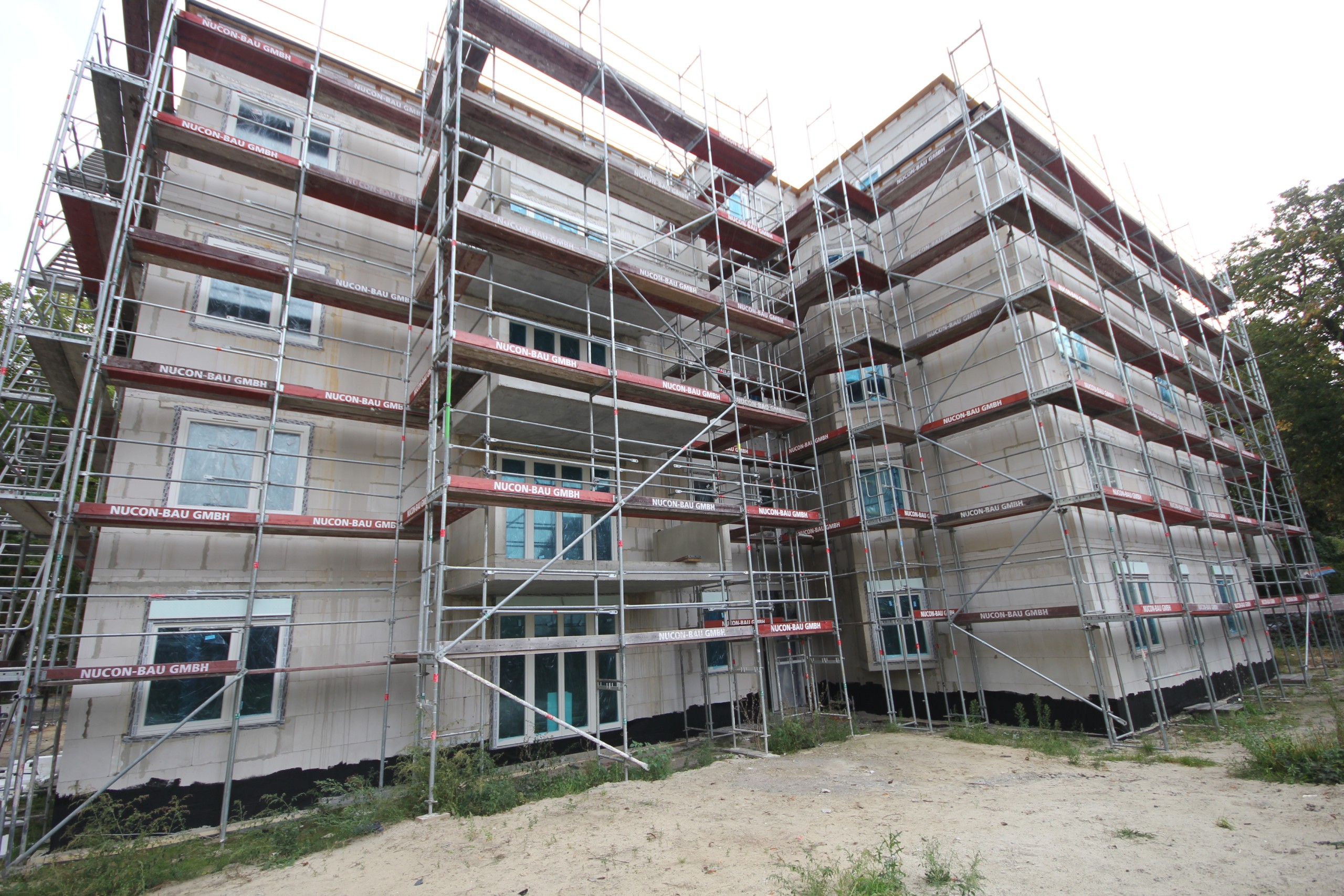Modern und barrierefrei: Neubauwohnung im Erdgeschoss mit eigenem Garten
