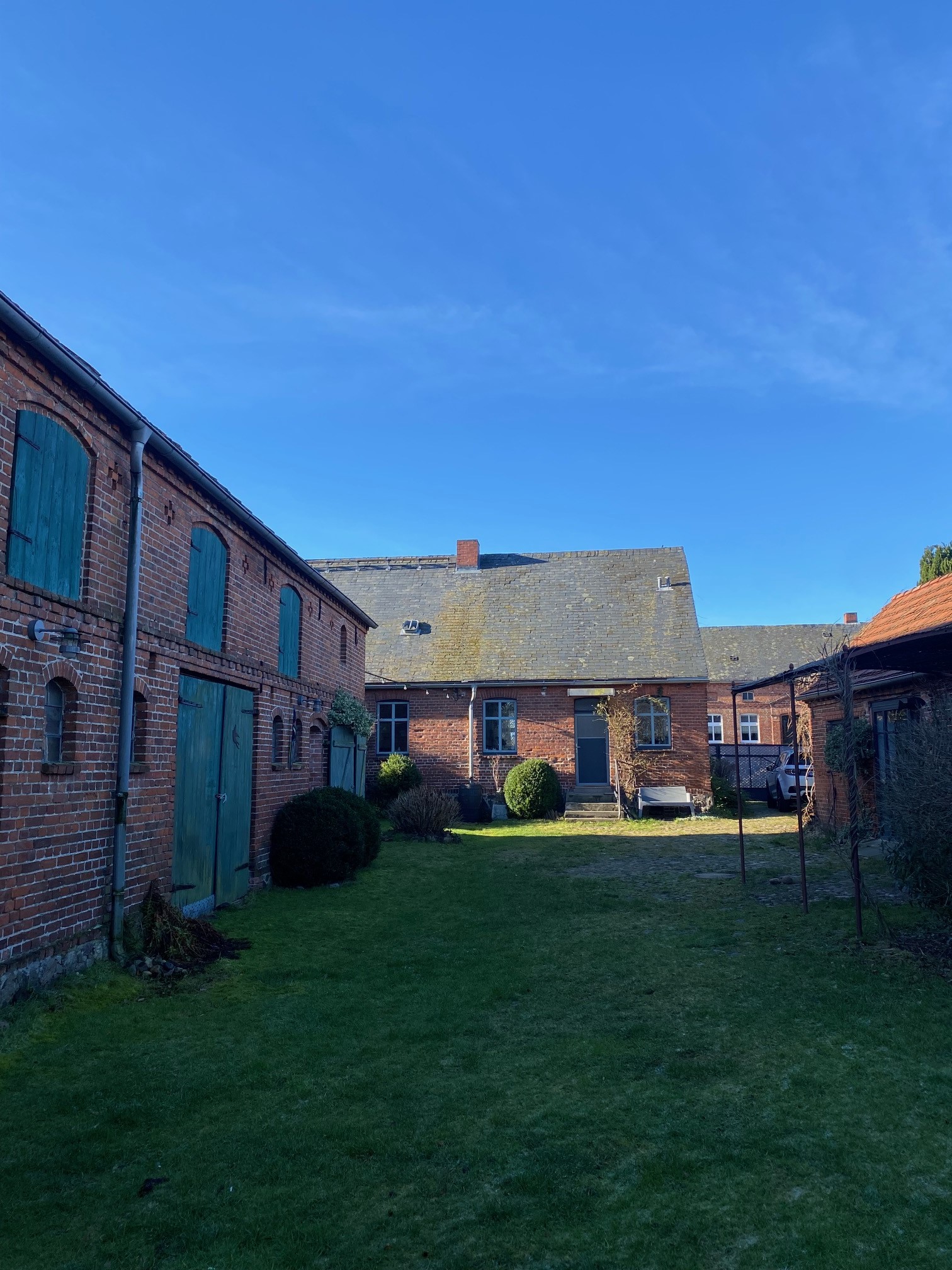 Charmantes Bauernhaus mit Gästehaus und Scheune: Idyllisches Wohnen zwischen Berlin und Hamburg in der Prignitz