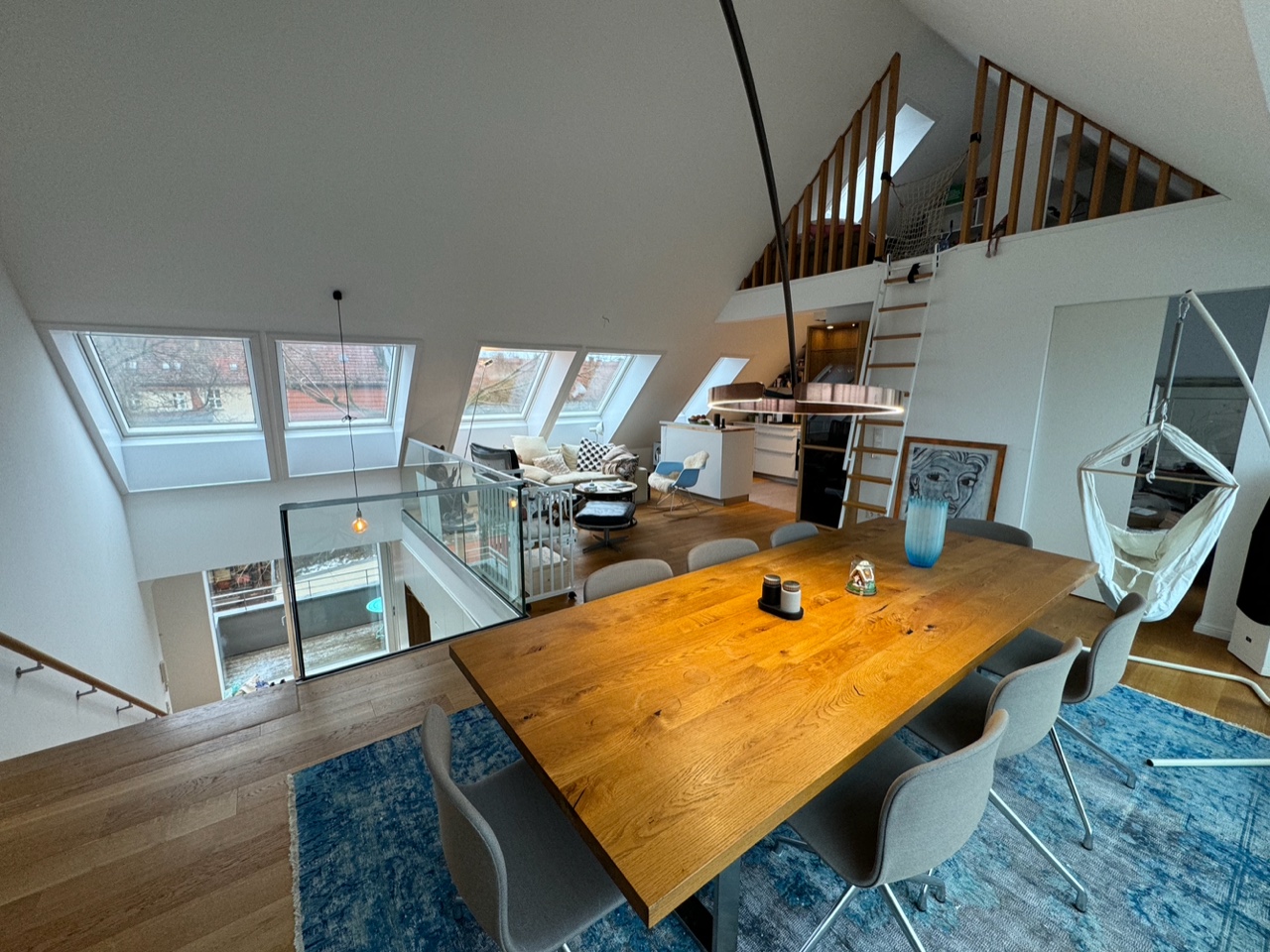 Exklusive Dachgeschoss-Maisonette-Wohnung in einem energieeffizienten Neubau auf ca. 150 qm