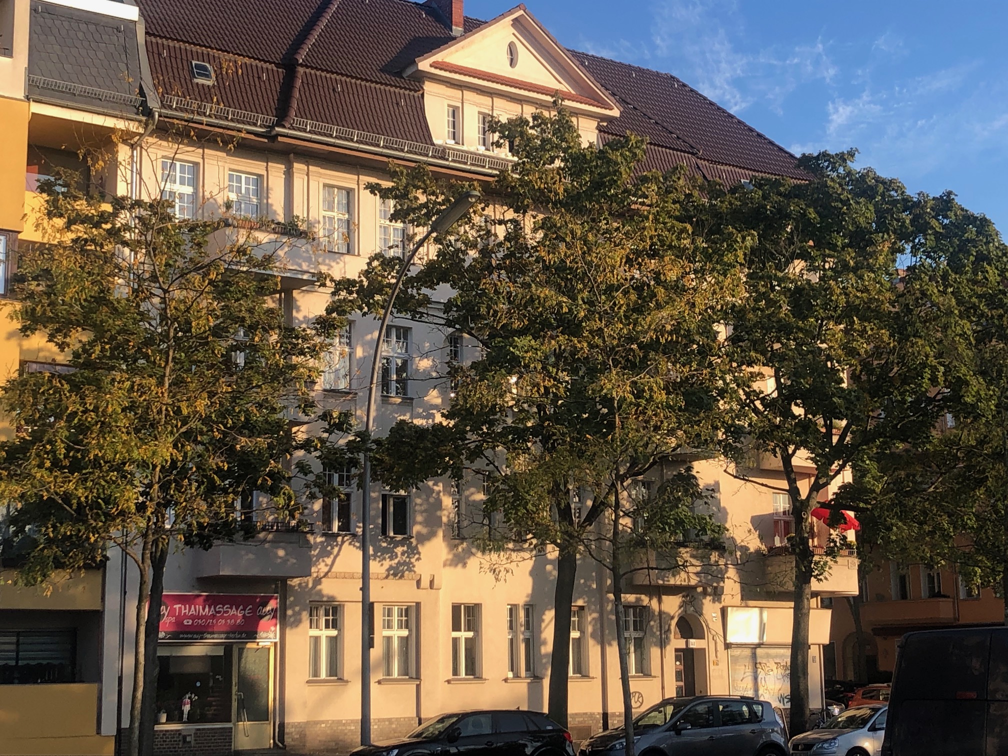 Investitionschance in Berlin-Spandau: 16 Einheiten mit genehmigter Ausbaureserve im Dachgeschoss