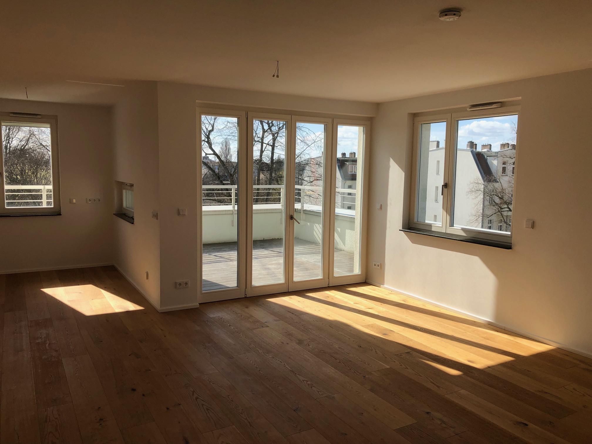 Ruhiges und lichtdurchflutetes Penthouse