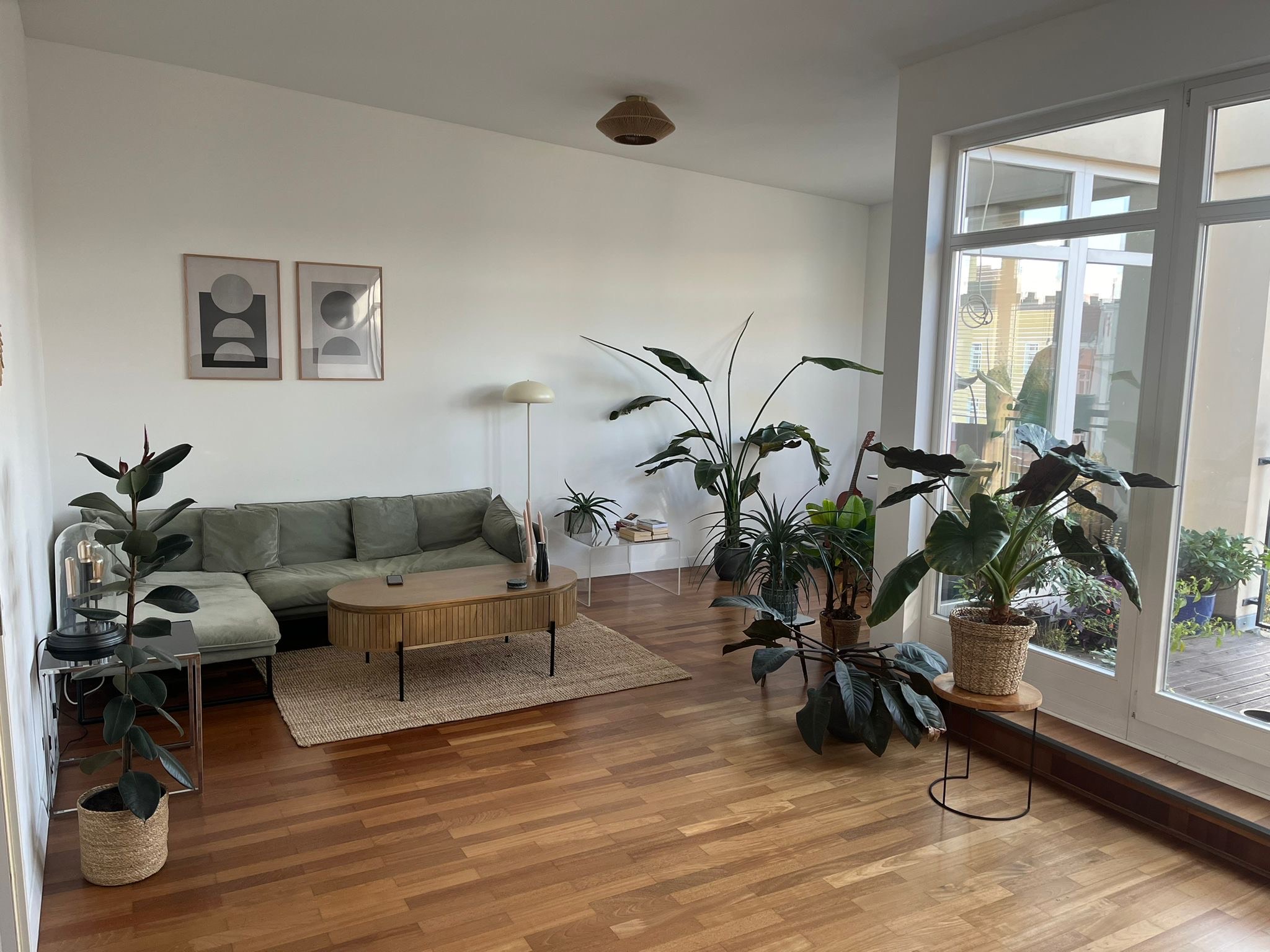 Penthouse mit Loggia und Balkon