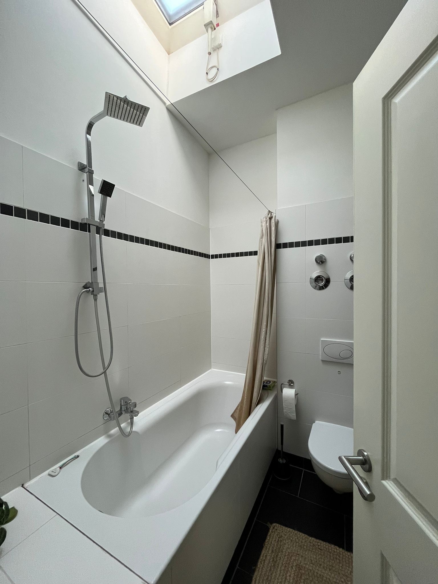 Penthouse mit Loggia und Balkon
