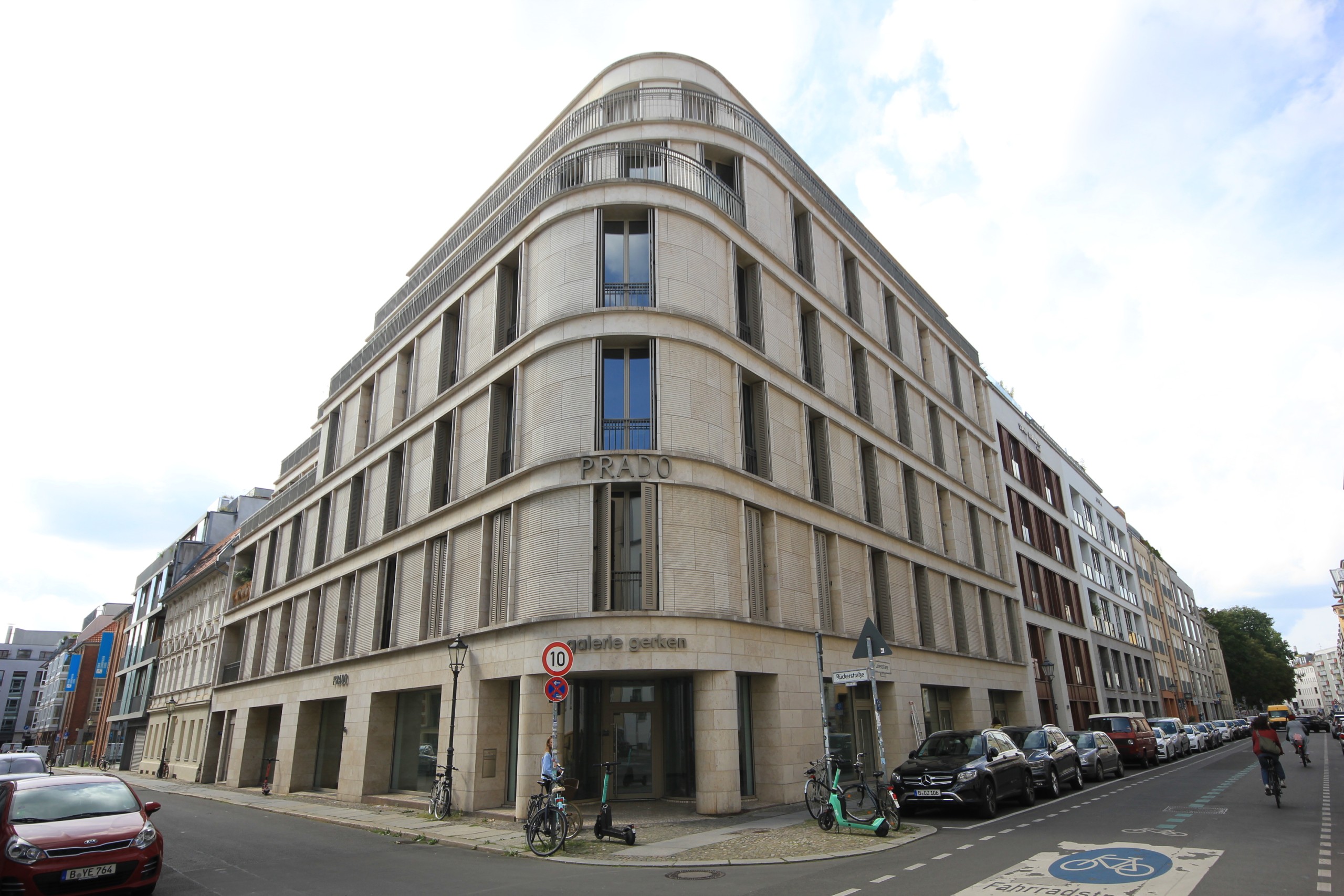 Exklusiver Wohnkomfort in Bestlage im Scheunenviertel